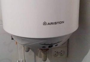 Замена водонагревателя Аристон в Чите